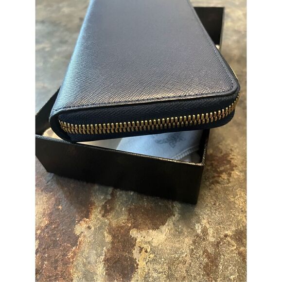 MCM Long Blue Zip Wallet with Dustbag and box. - Picture 7 of 11